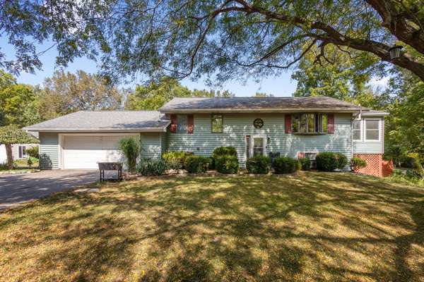 7565 E Spicerville Highway, Eaton Rapids, MI 48827