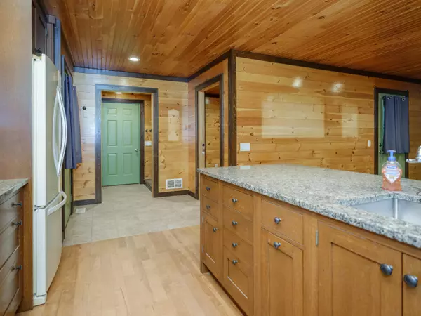 Bloomingdale, MI 49026,18888 47th Street