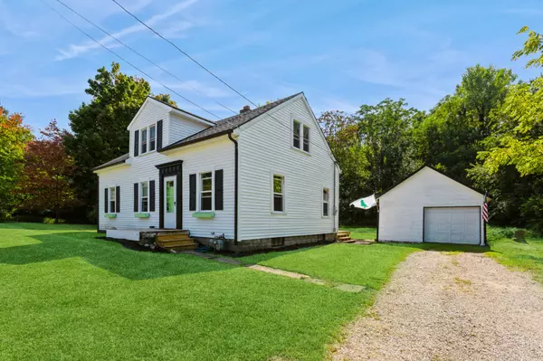 Coloma, MI 49038,254 E Center Street