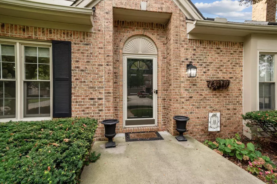 37739 Northfield Avenue, Livonia, MI 48150