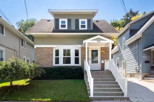Grand Rapids, MI 49505,532 Carrier NE Street