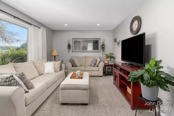 Lowell, MI 49331,885 Alden Nash SE Avenue