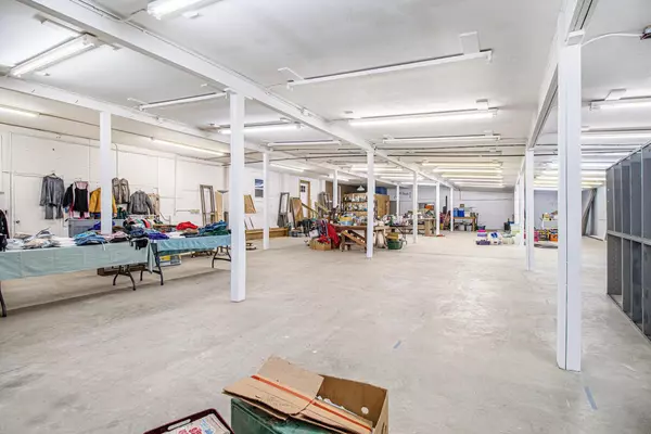 Plainwell, MI 49080,9489 Douglas Avenue