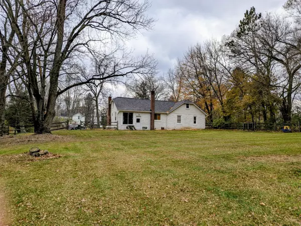 15836 Waterloo Road, Grass Lake, MI 49240