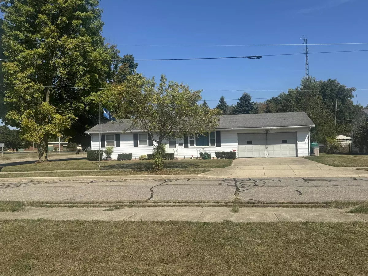 Three Rivers, MI 49093,815 Swartz Street