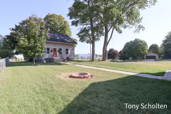 Hudsonville, MI 49426,3108 Van Buren Street