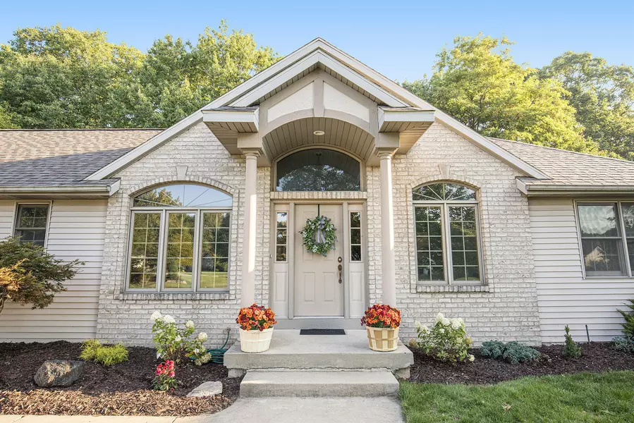 2343 Westwinde NW Drive, Grand Rapids, MI 49504