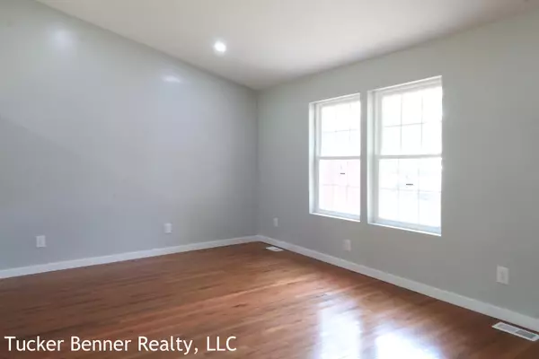 Muskegon, MI 49442,1556 Carlton Street