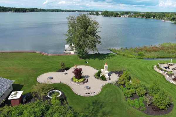 Vicksburg, MI 49097,12260 Crowne Pointe Drive ##10