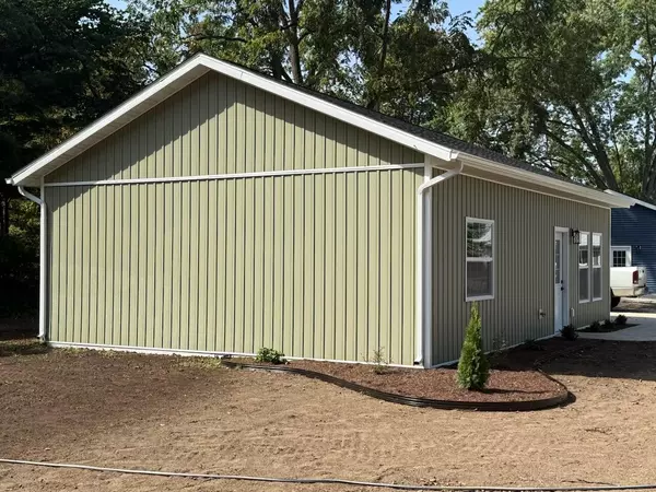 Three Rivers, MI 49093,1118 Millard Court