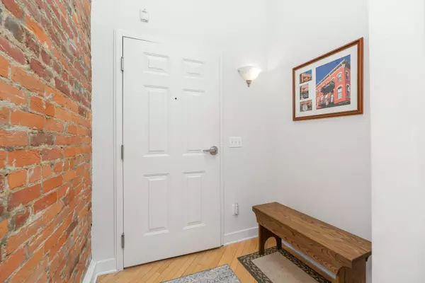 Kalamazoo, MI 49007,222 N Kalamazoo Mall #320