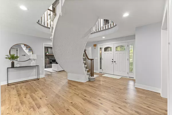 Farmington, MI 48331,27155 Drake Road