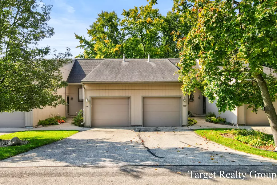 4785 Rockvalley NE Drive, Grand Rapids, MI 49525