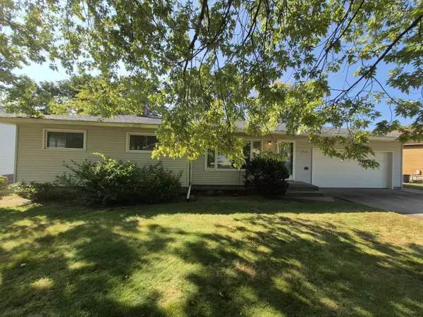 Norton Shores, MI 49441,1733 Woodside Road