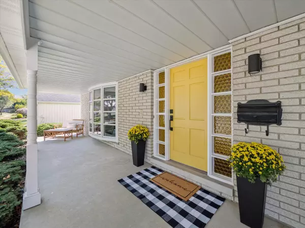 Farmington, MI 48336,24157 Twin Valley Court