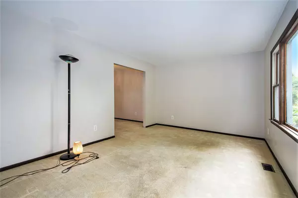 Dexter, MI 48130,9448 Horseshoe Bend