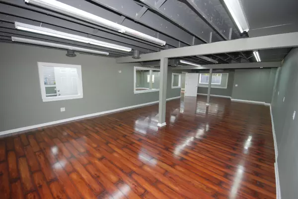Detroit, MI 48219,20955 7 Mile W