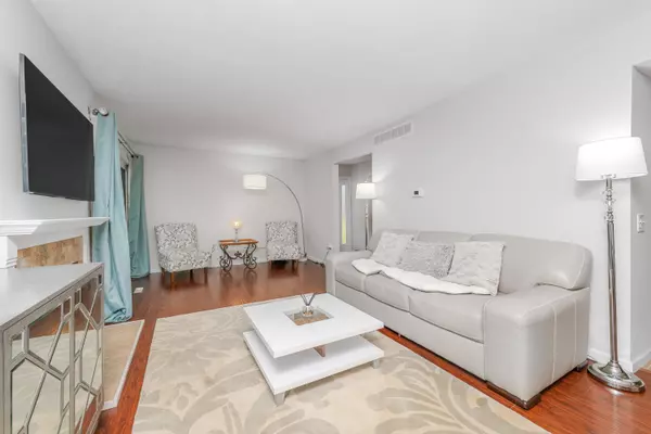 Kalamazoo, MI 49006,154 Carberry Hill Court Court