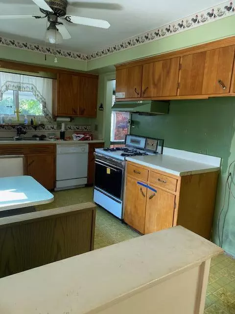 Redford, MI 48239,13965 Minock Drive