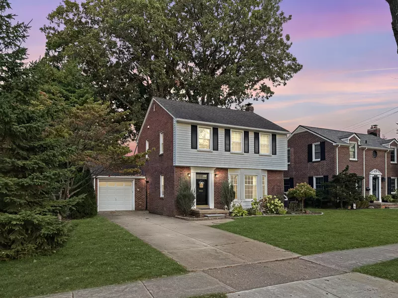 2577 Edsel Street, Trenton, MI 48183