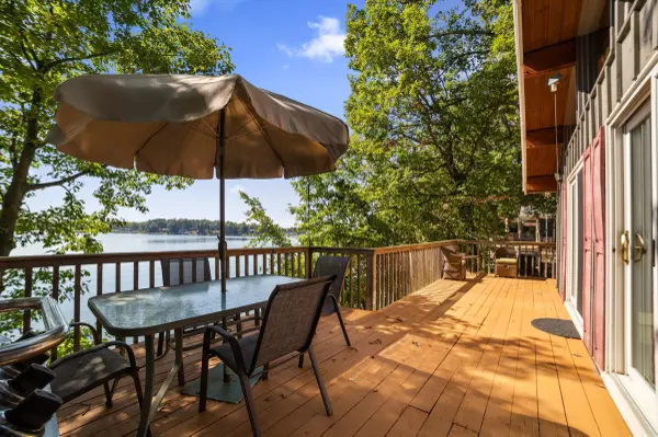 Lawton, MI 49065,89465 Shorelane Drive