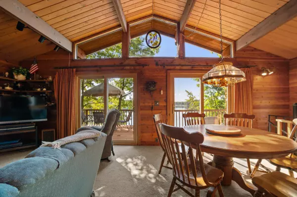 Lawton, MI 49065,89465 Shorelane Drive