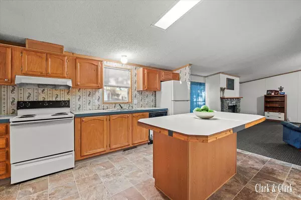 Grand Rapids, MI 49548,296 Kenlock SE Street