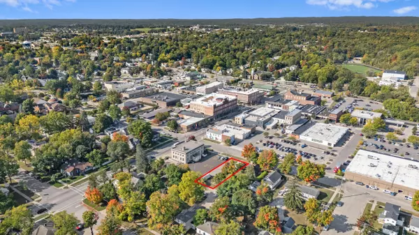 Big Rapids, MI 49307,114 N Warren Ave