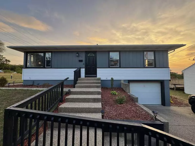 2517 Newstead SW Avenue, Wyoming, MI 49509