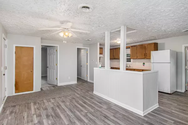 Portage, MI 49002,307 Della Street