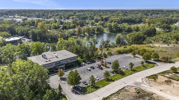 Grand Rapids, MI 49525,3264 N Evergreen NE Drive