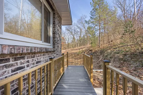 Ada, MI 49301,8945 Vergennes SE Street