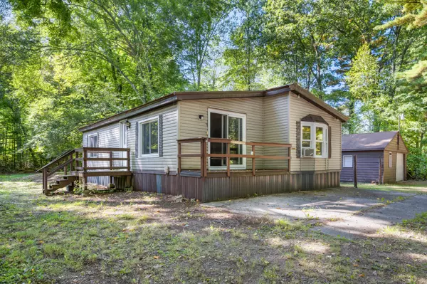 7668 Elizabeth, Newaygo, MI 49337