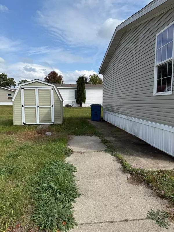 Muskegon, MI 49442,1832 Pepperwood W Trail