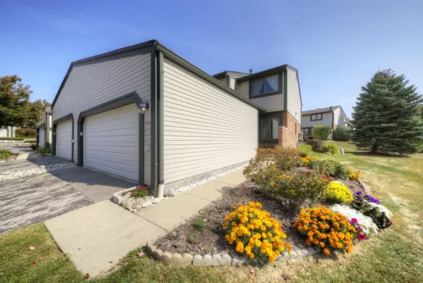 1202 Concord Court #67, Northville, MI 48167