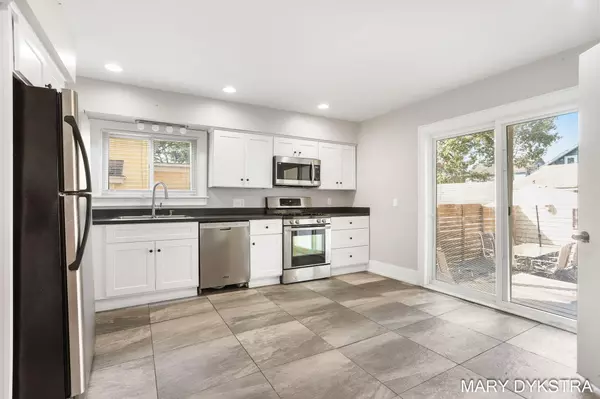 Grand Rapids, MI 49506,1019 Calvin SE Avenue