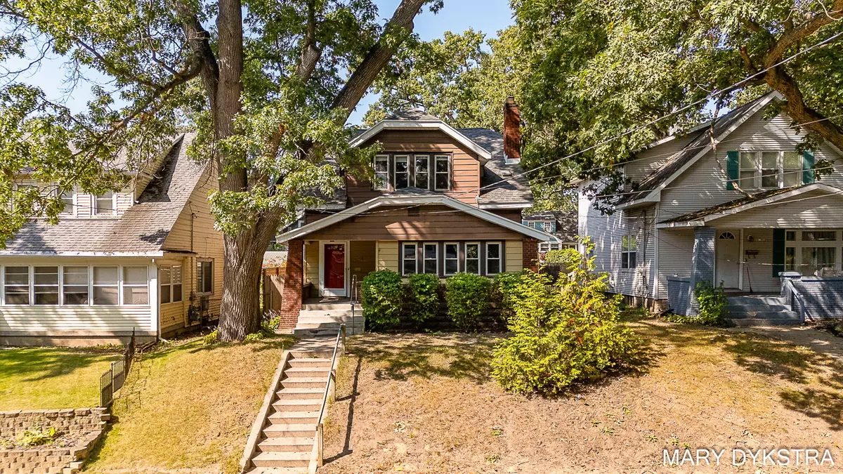 Grand Rapids, MI 49506,1019 Calvin SE Avenue