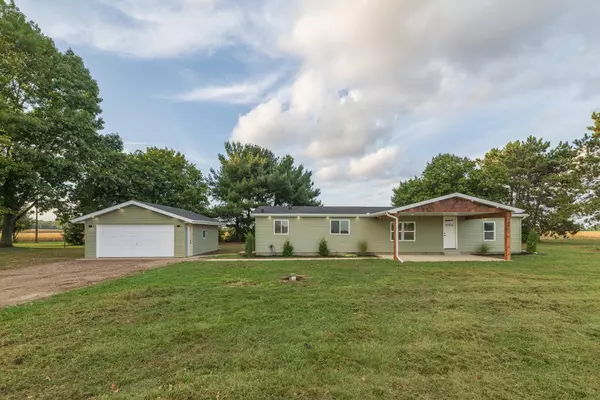12400 Quaker Street, Constantine, MI 49042