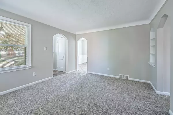 Dearborn, MI 48128,2211 Drexel Street