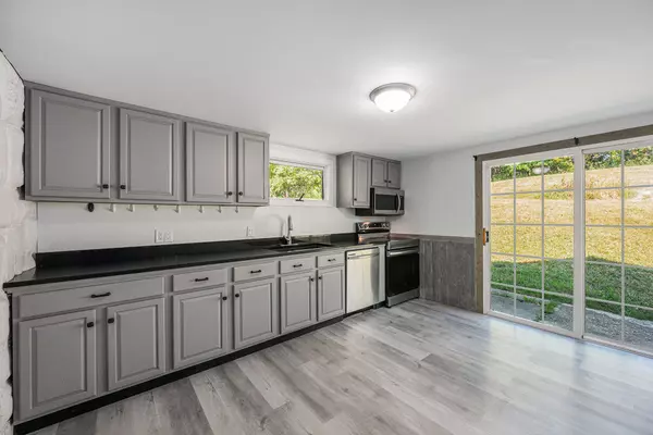 Gobles, MI 49055,175 Peterson Dr Drive