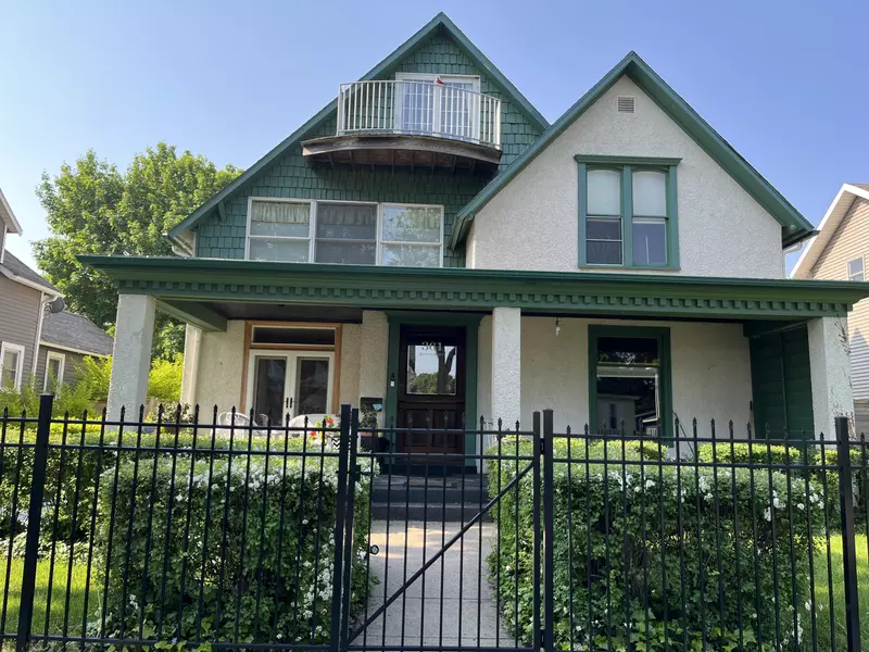 361 2nd Street, Manistee, MI 49660