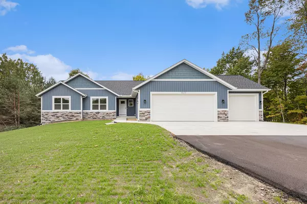 5577 Timberstone Lane, West Olive, MI 49460