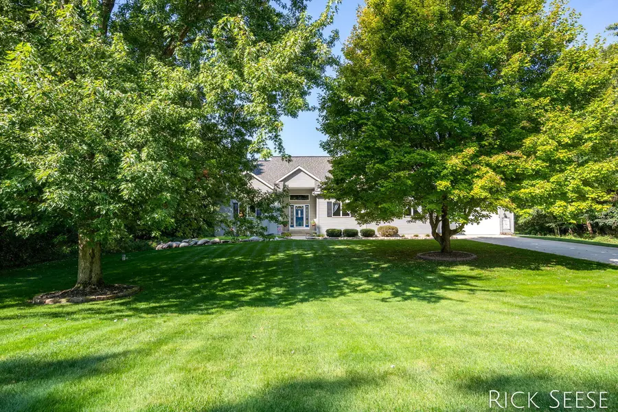 59 Radny SE Drive, Lowell, MI 49331
