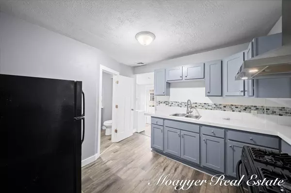 Grand Rapids, MI 49504,921 4th NW Street