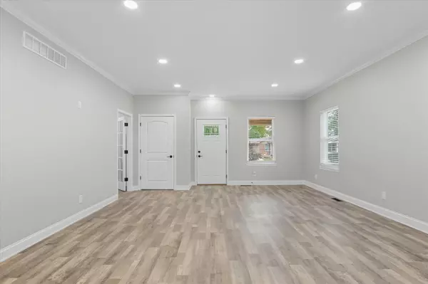 Westland, MI 48185,8618 Beatrice