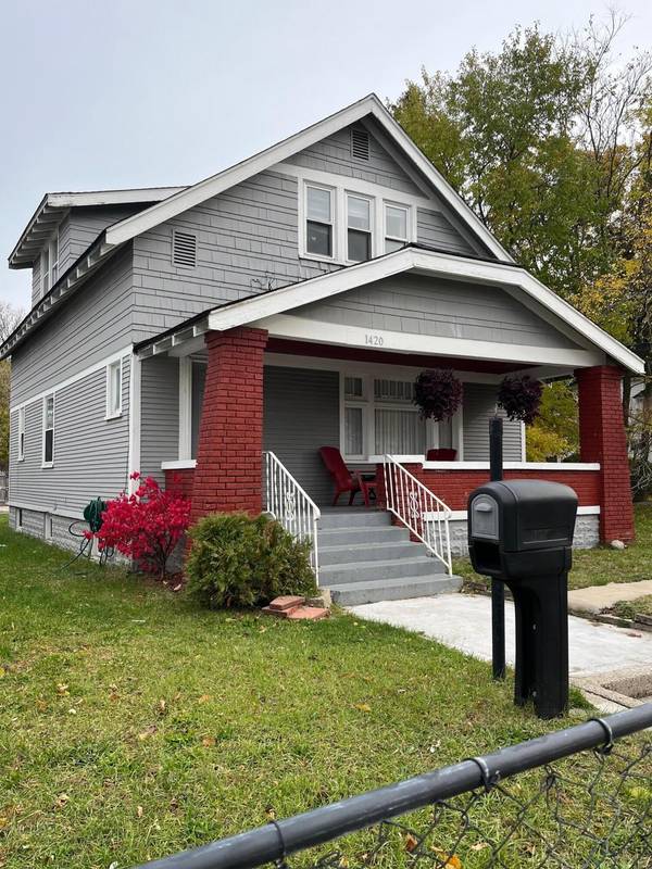 1420 SE Marshall Avenue, Grand Rapids, MI 49507