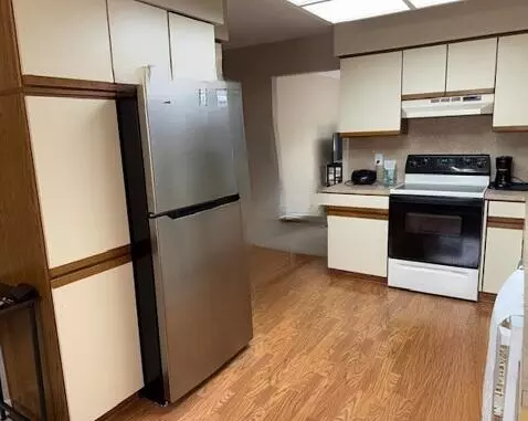 Grand Rapids, MI 49504,208 Bona Vista NW Drive