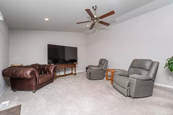 Vicksburg, MI 49097,1710 Burr Pond Lane