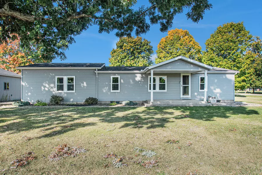 112 E Bertrand Road, Niles, MI 49120