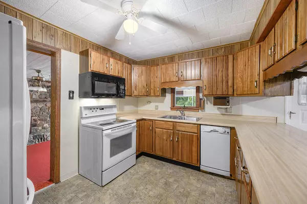 Allegan, MI 49010,123 Terrace Street